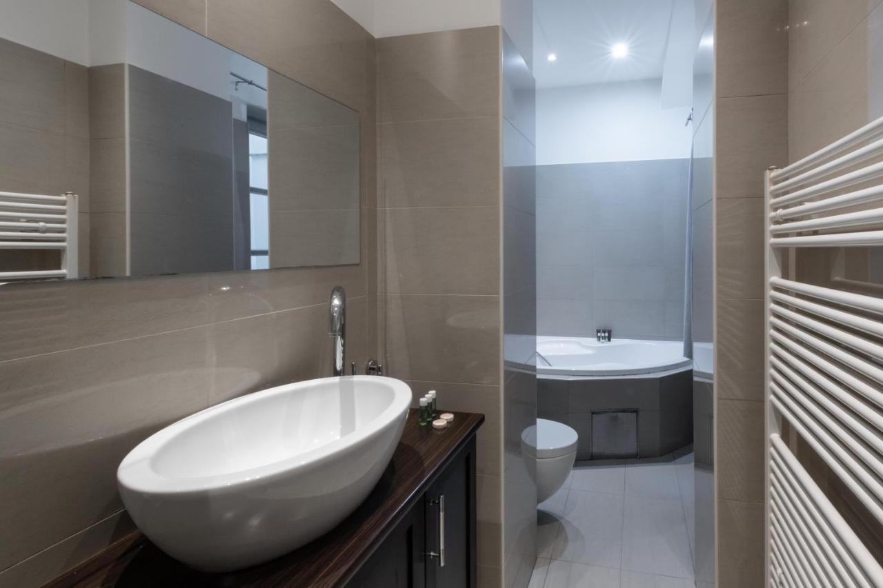 Apartman Carolinum Прага Экстерьер фото